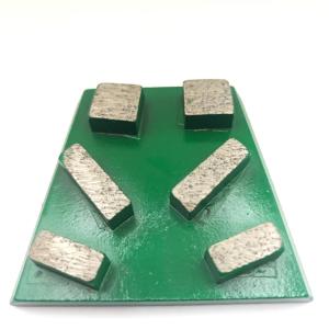TW2111 Bakelite Diamond Horseshoe  