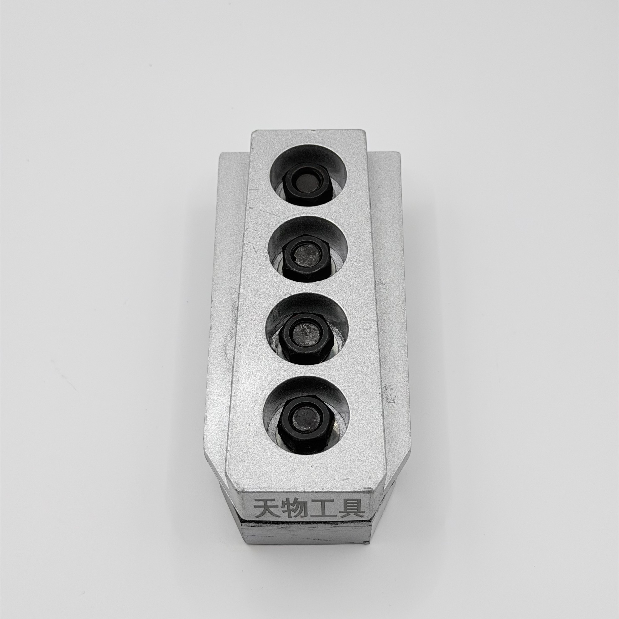 TW1211 Metal bond