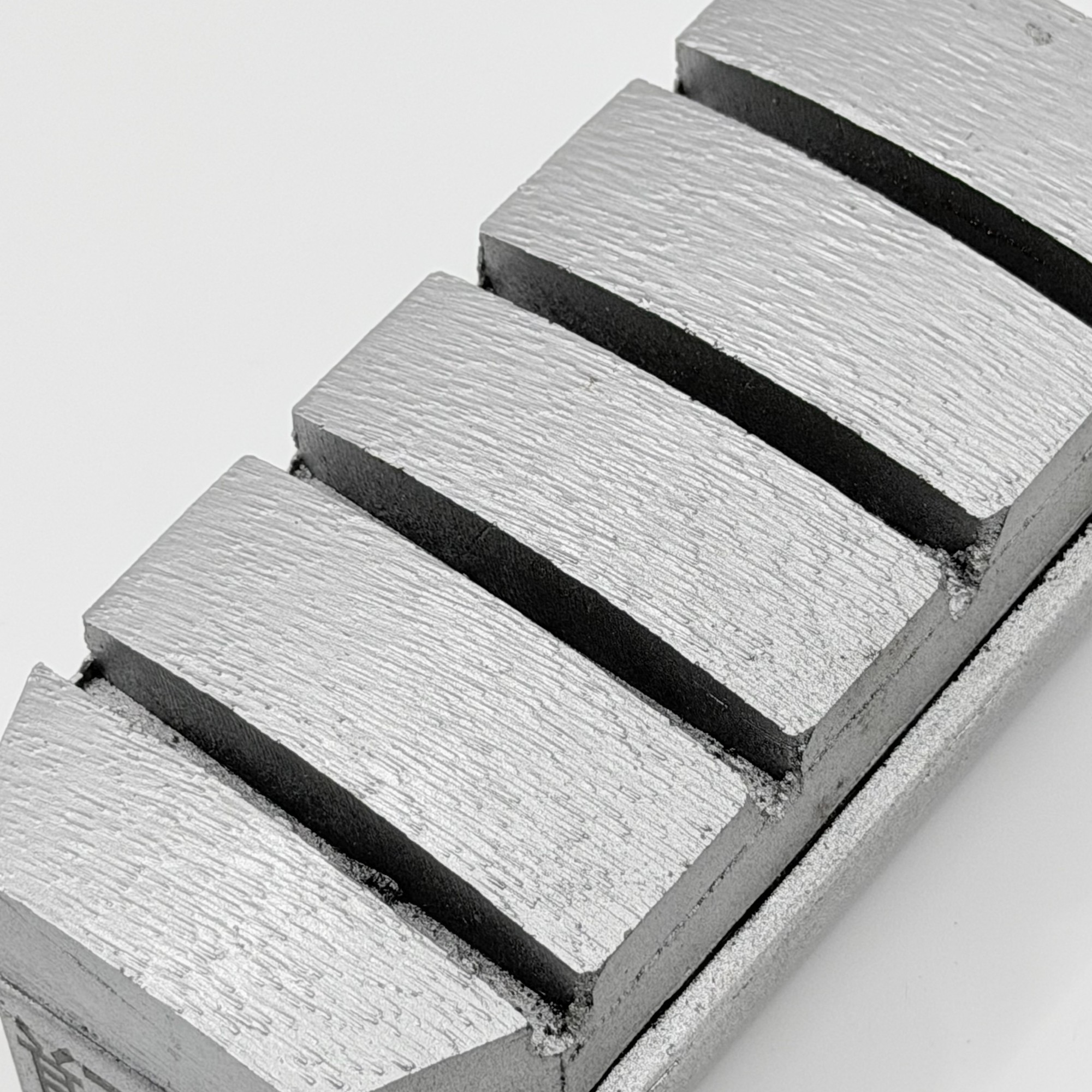 TW1212 Segmented Metal Bond Diamond Fickert Abrasive