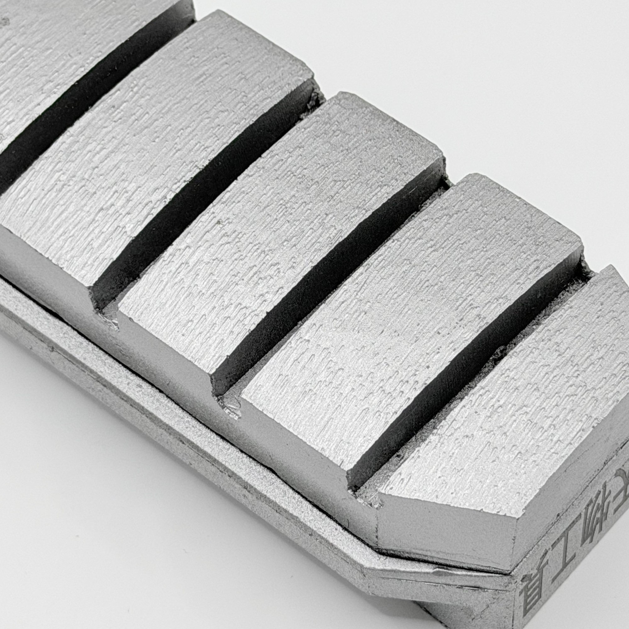 TW1212 Segmented Metal Bond Diamond Fickert Abrasive